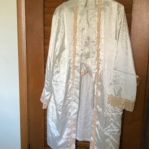 Ivory color lingerie set size 2x